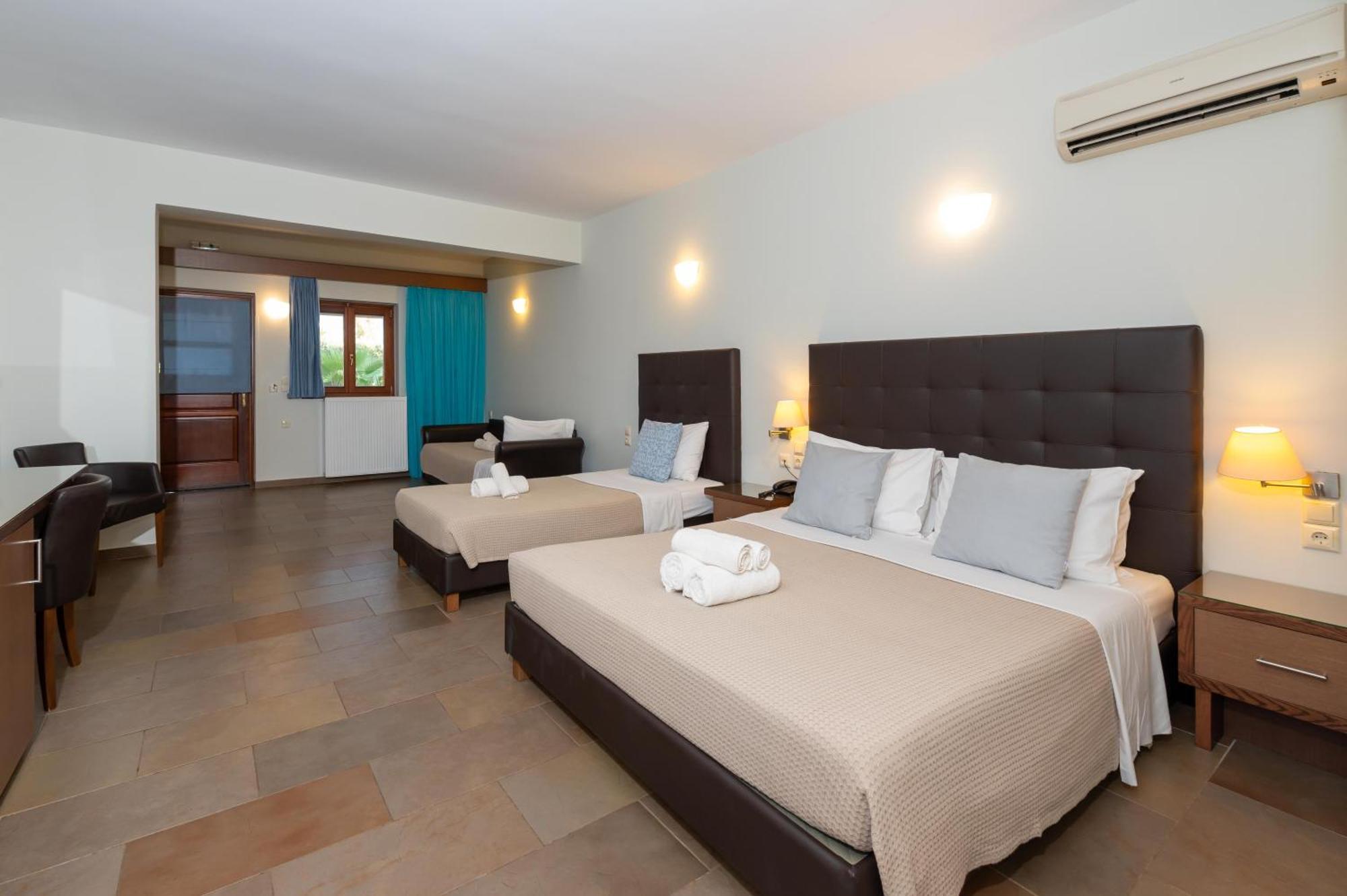 Aktaion Resort Gythio Exterior photo