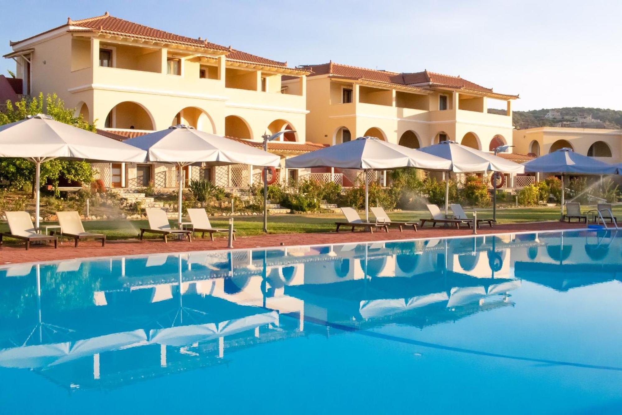 Aktaion Resort Gythio Exterior photo