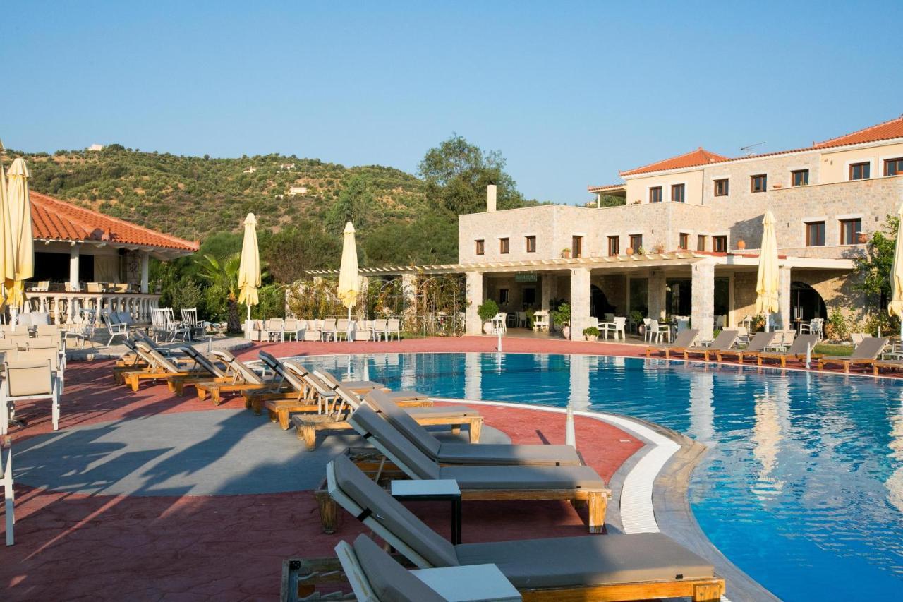 Aktaion Resort Gythio Exterior photo